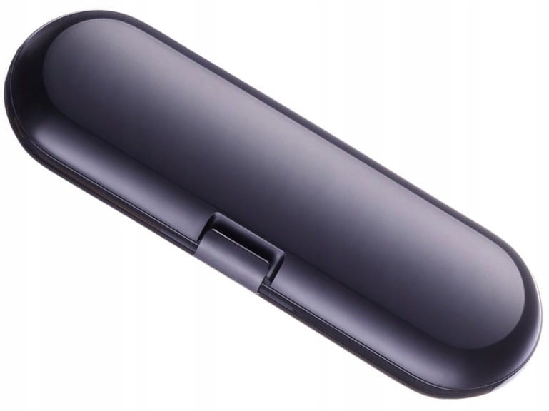 etui-podrozne-na-szczoteczke-braun-oral-b-vitalty-pro-czarne.jpg