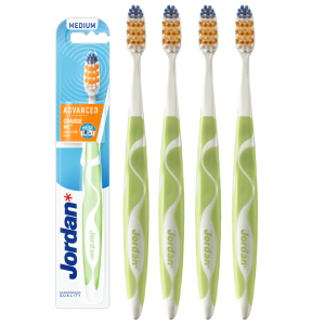 Szczoteczka do Zębów Jordan Advanced Medium (4szt.)