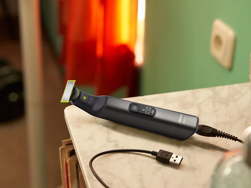 Wodoodporna-Maszynka-do-Brody-i-Zarostu-Philips-OneBlade-QP6652-61-Etui-Typ-foliowa.jpg
