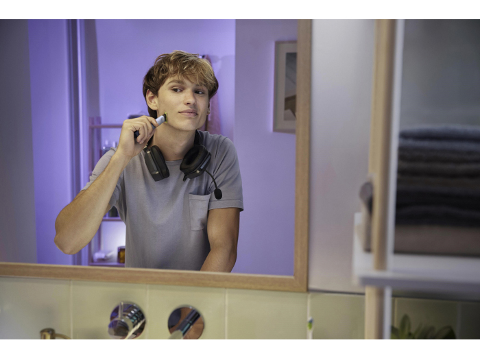 Golarka Philips OneBlade First Shave QP1324/20, Zestaw z Etui Podróżnym Trymer tak