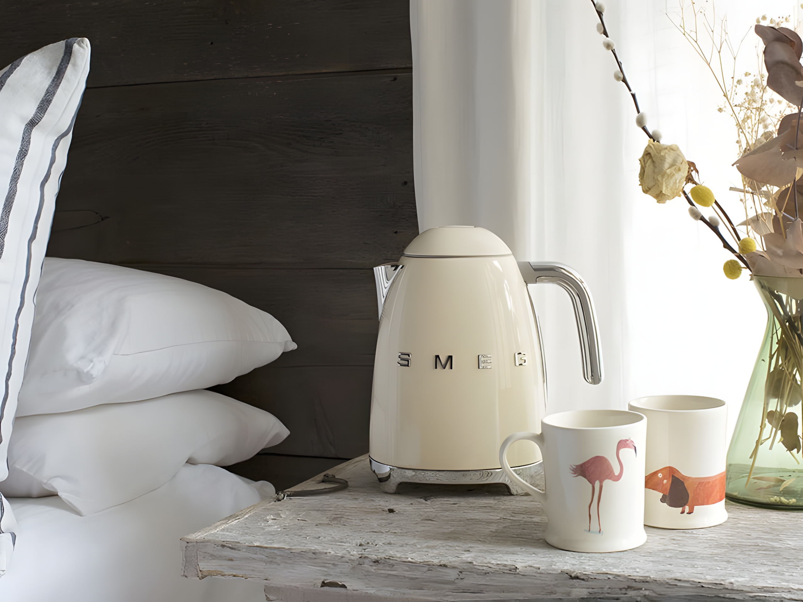 Smeg KLF03CREU Czajnik Elektryczny 1,7L 2400W Kremowy Retro 50s Kod producenta KLF03CREU